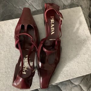 PRADA low heel wine color pair of shoes. Pre-0wned.